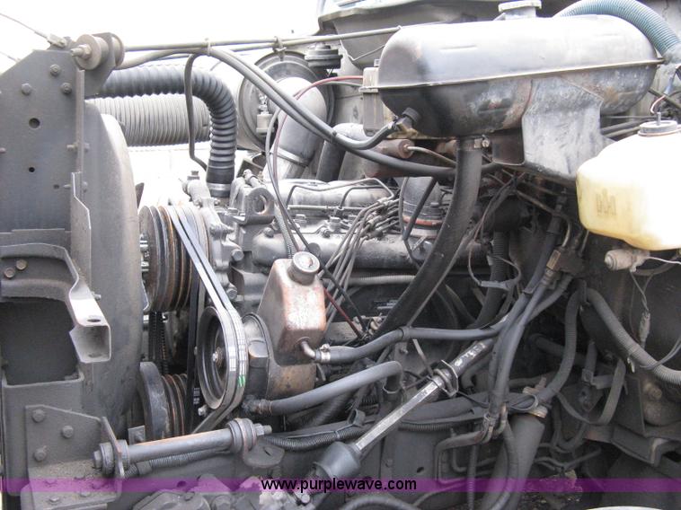 image for item A6030 1984 International 1954 boom truck