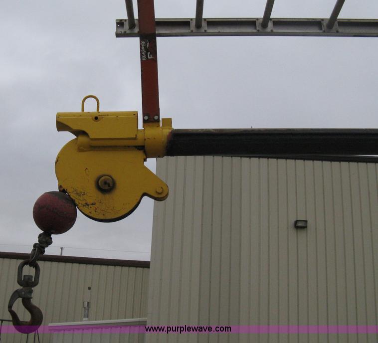 image for item A6030 1984 International 1954 boom truck