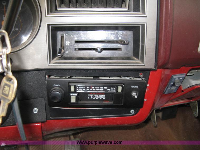 image for item A6033 1988 Chevrolet Silverado R30 crew cab pickup truck