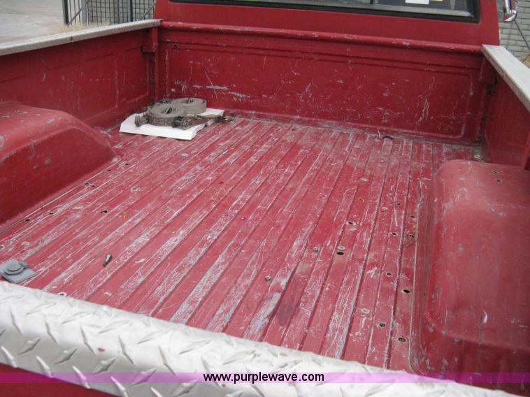 image for item A6033 1988 Chevrolet Silverado R30 crew cab pickup truck