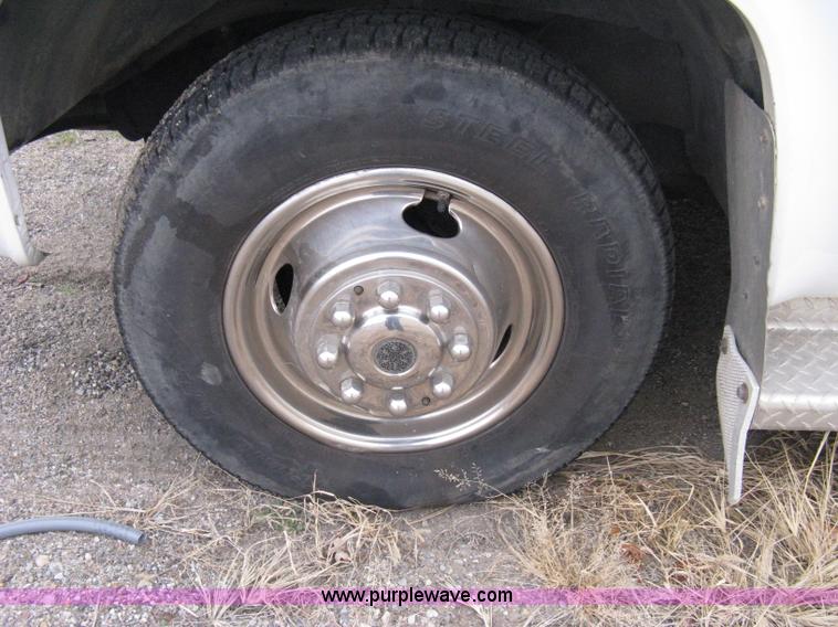 image for item A6033 1988 Chevrolet Silverado R30 crew cab pickup truck