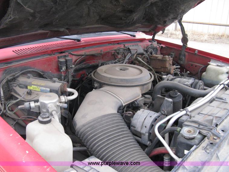 image for item A6033 1988 Chevrolet Silverado R30 crew cab pickup truck