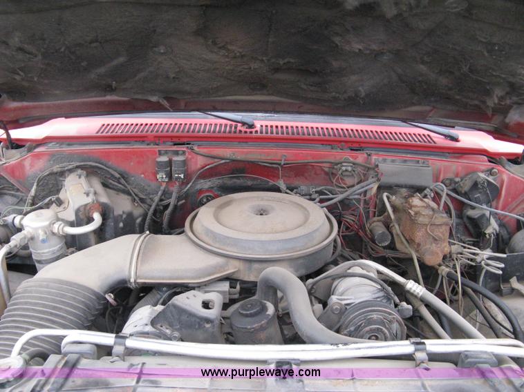 image for item A6033 1988 Chevrolet Silverado R30 crew cab pickup truck