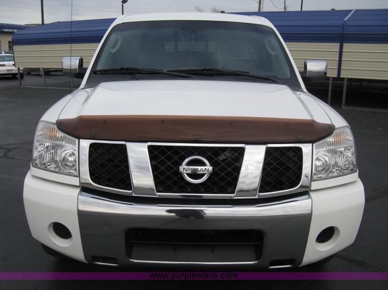 image for item A6040 2005 Nissan Titan SE king cab pickup truck