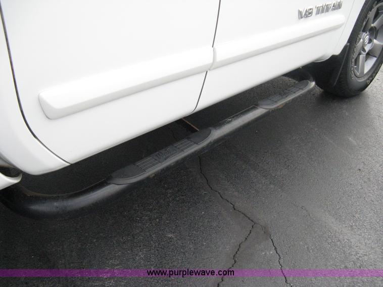 image for item A6040 2005 Nissan Titan SE king cab pickup truck