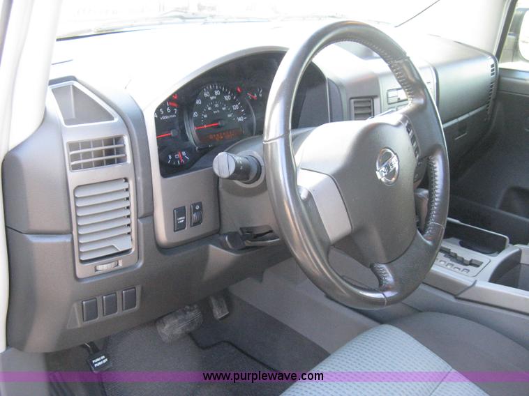 image for item A6040 2005 Nissan Titan SE king cab pickup truck