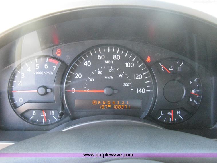 image for item A6040 2005 Nissan Titan SE king cab pickup truck