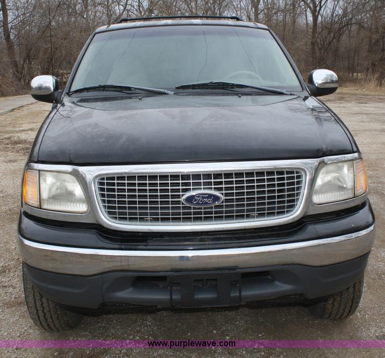 image for item A6685 1999 Ford Expedition XLT SUV