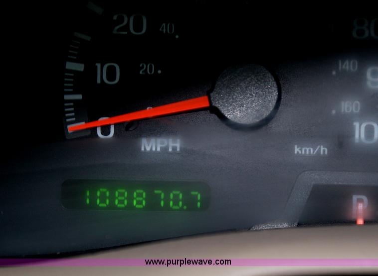 image for item A6685 1999 Ford Expedition XLT SUV