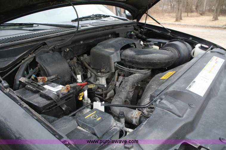 image for item A6685 1999 Ford Expedition XLT SUV