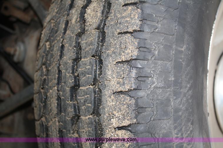 image for item A6685 1999 Ford Expedition XLT SUV