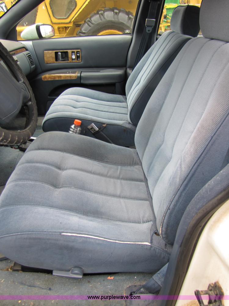 image for item B2164 1993 Chevrolet Caprice Classic