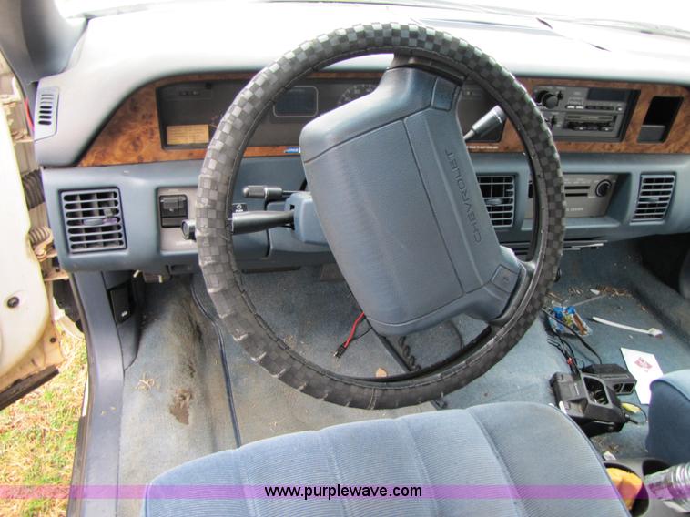 image for item B2164 1993 Chevrolet Caprice Classic