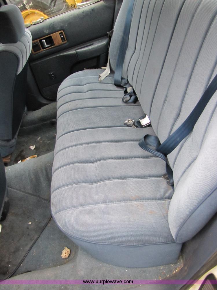 image for item B2164 1993 Chevrolet Caprice Classic