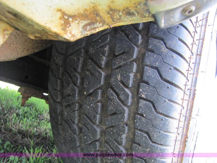 image for item B2164 1993 Chevrolet Caprice Classic