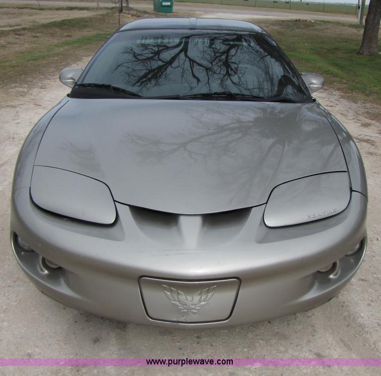 image for item B2168 2000 Pontiac Firebird