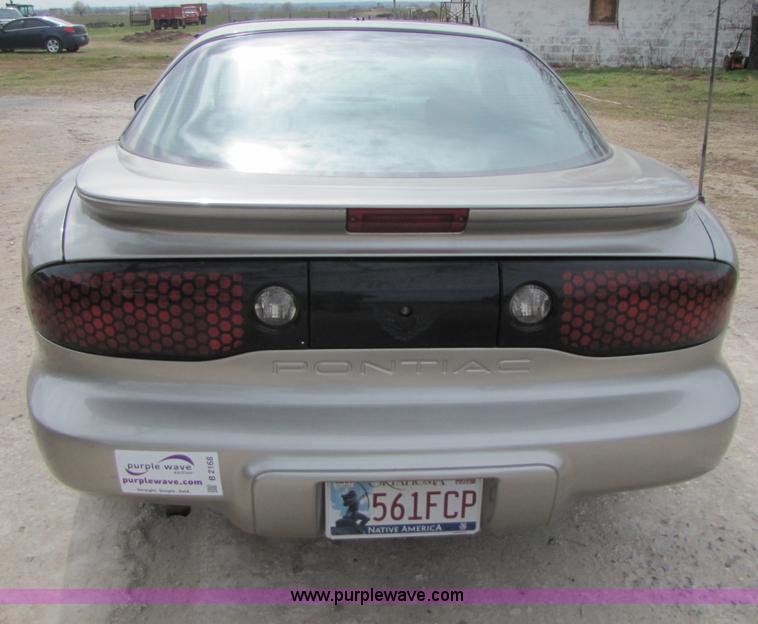 image for item B2168 2000 Pontiac Firebird