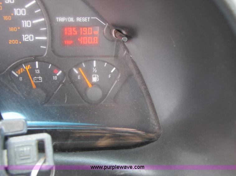 image for item B2168 2000 Pontiac Firebird