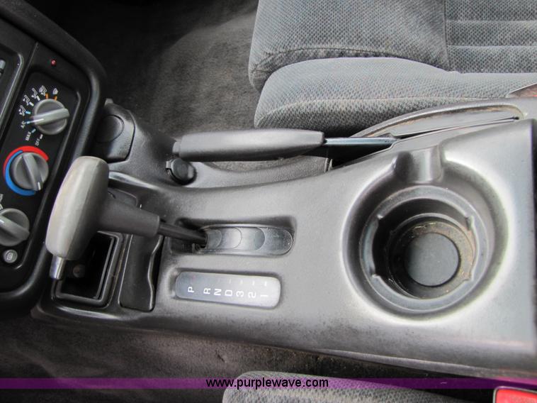 image for item B2168 2000 Pontiac Firebird