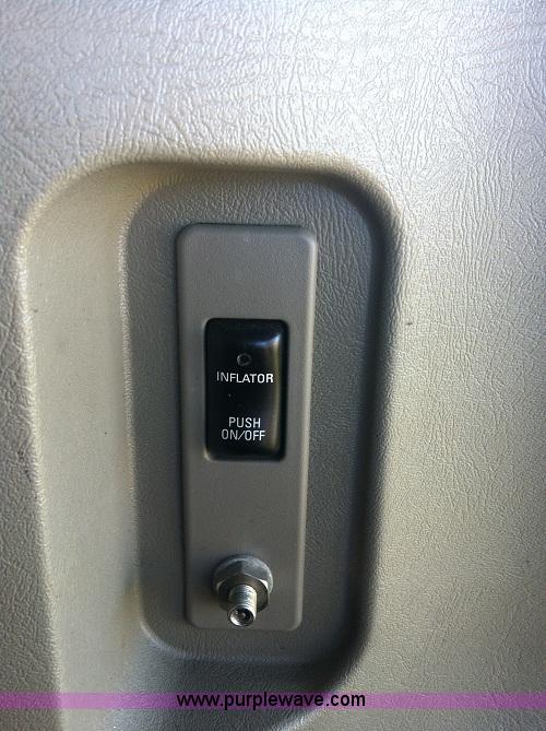 image for item B2169 2003 Hummer H2 SUV