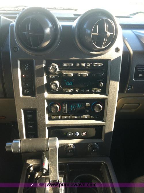 image for item B2169 2003 Hummer H2 SUV