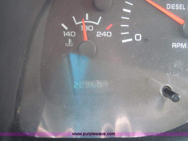 image for item B5094 2001 Dodge Ram 3500 pickup truck