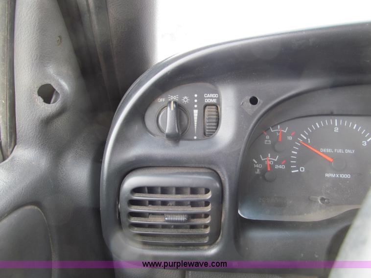 image for item B5094 2001 Dodge Ram 3500 pickup truck