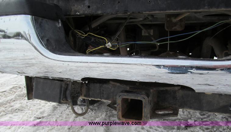 image for item B5094 2001 Dodge Ram 3500 pickup truck