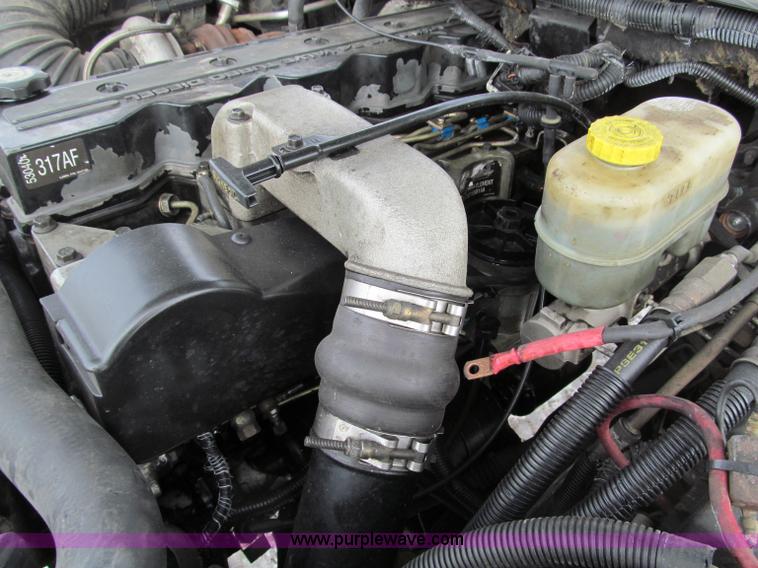 image for item B5094 2001 Dodge Ram 3500 pickup truck