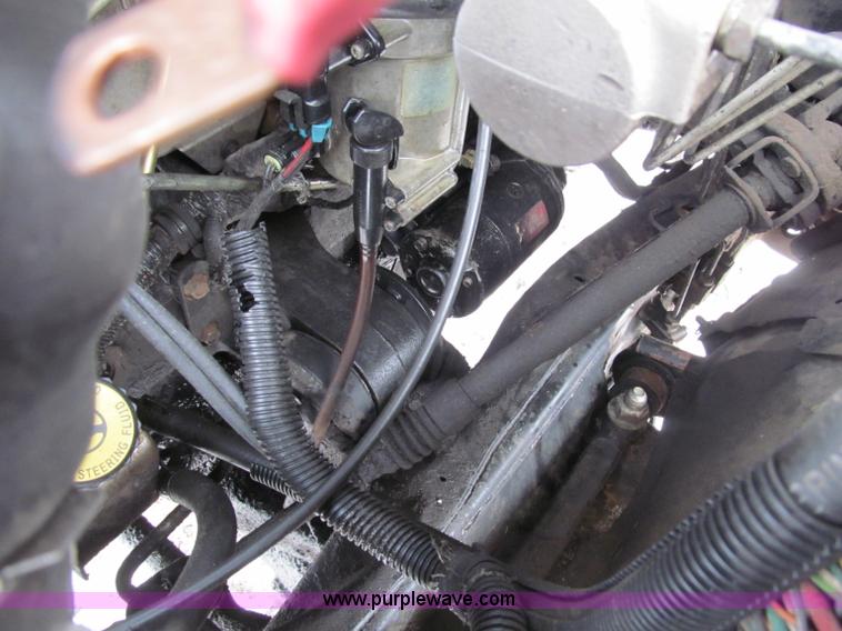 image for item B5094 2001 Dodge Ram 3500 pickup truck