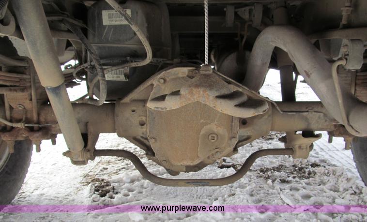 image for item B5094 2001 Dodge Ram 3500 pickup truck