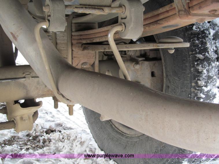 image for item B5094 2001 Dodge Ram 3500 pickup truck