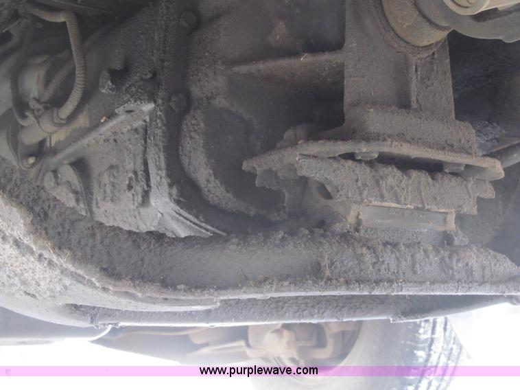 image for item B5094 2001 Dodge Ram 3500 pickup truck