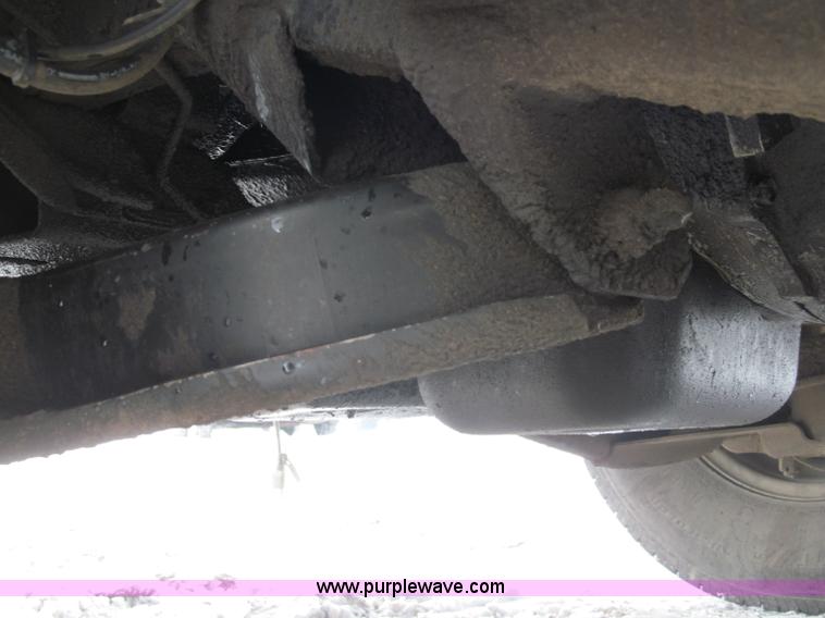 image for item B5094 2001 Dodge Ram 3500 pickup truck