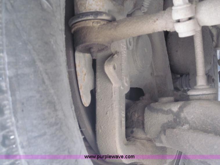 image for item B5094 2001 Dodge Ram 3500 pickup truck