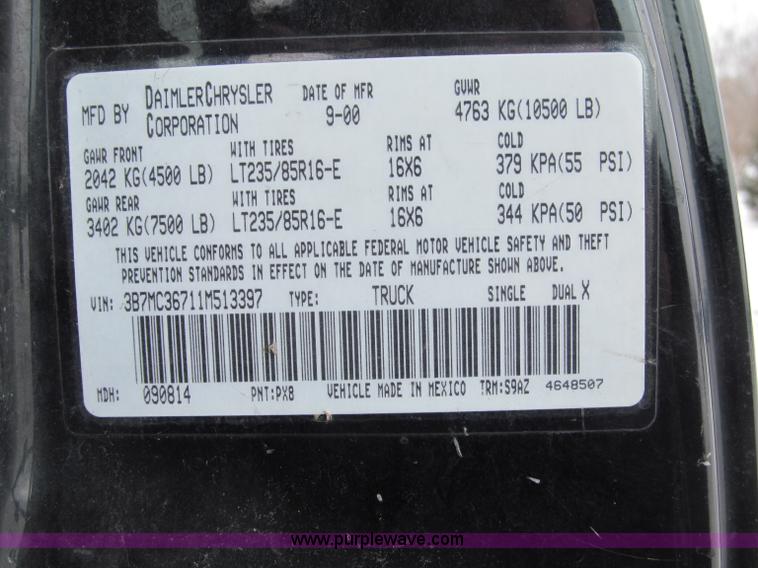 image for item B5094 2001 Dodge Ram 3500 pickup truck