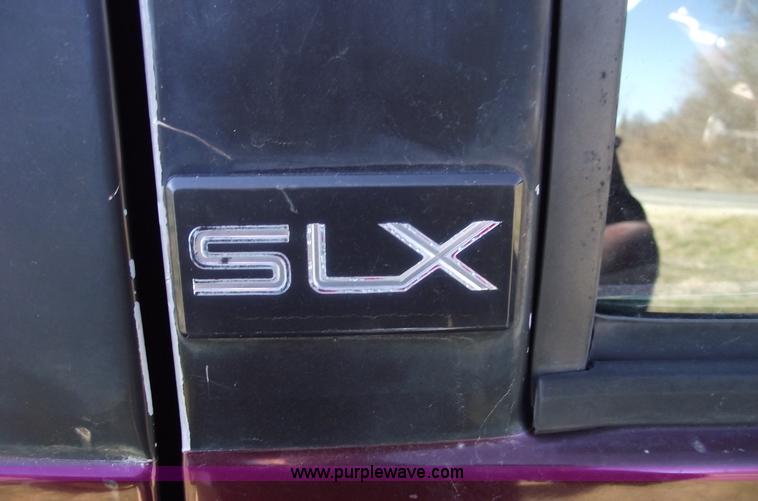 image for item B6049 1996 GMC Safari SLX mini van