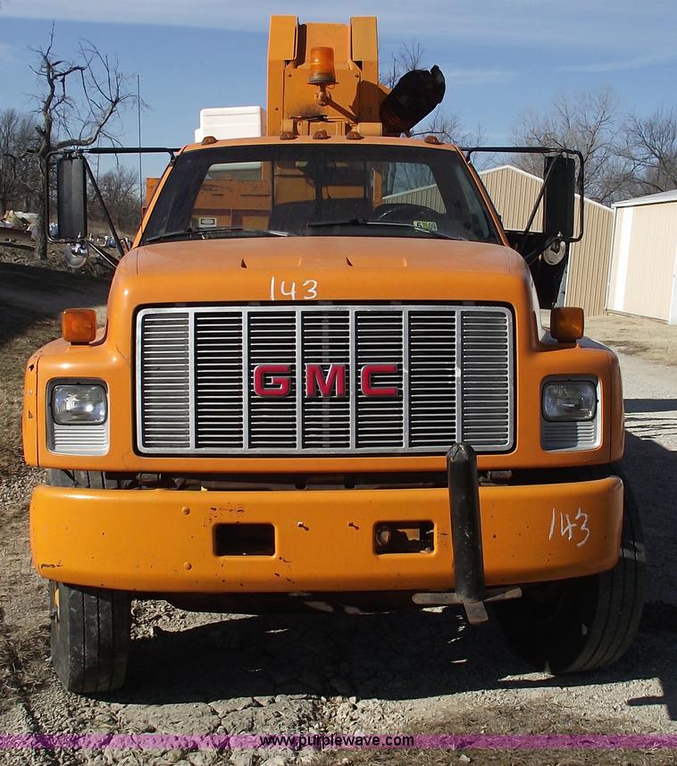 image for item B6118 1993 GMC TopKick digger derrick truck