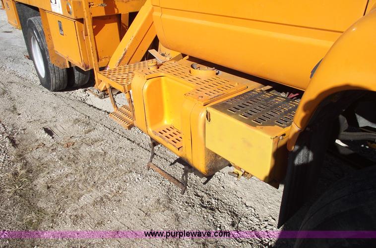 image for item B6118 1993 GMC TopKick digger derrick truck