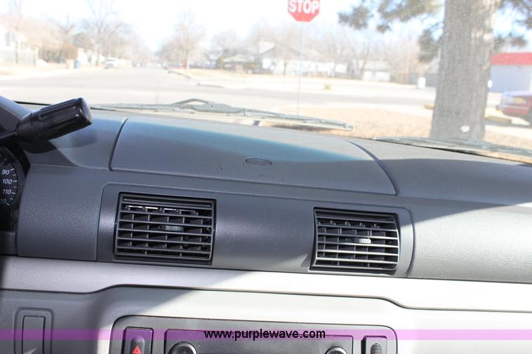 image for item B8838 2007 Ford Freestar SE mini van