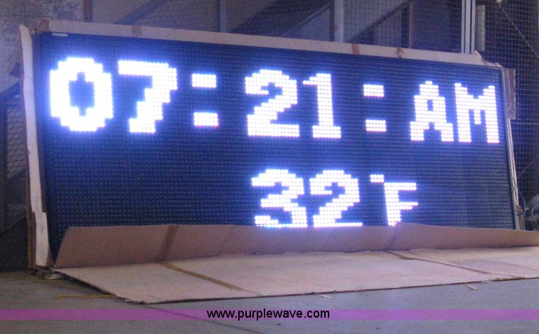 image for item B9656 LED exterior single face sign board