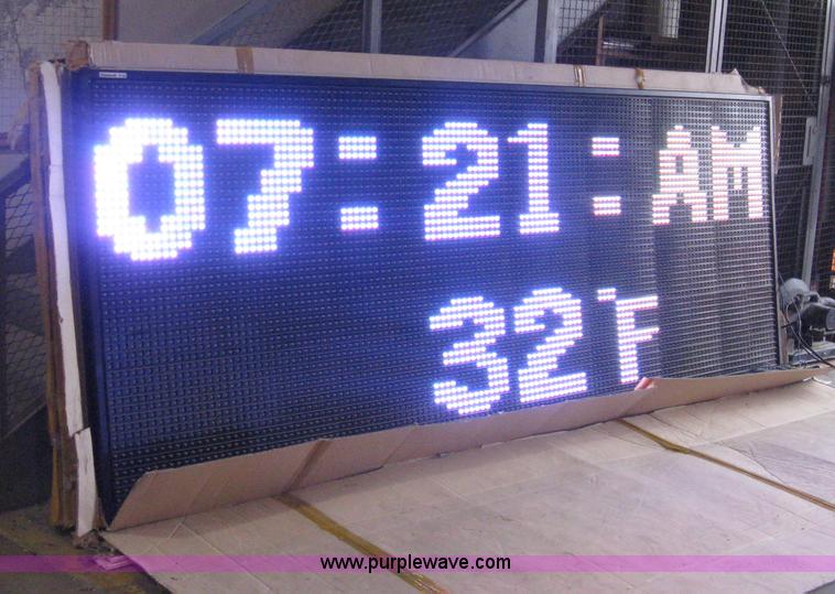 image for item B9656 LED exterior single face sign board