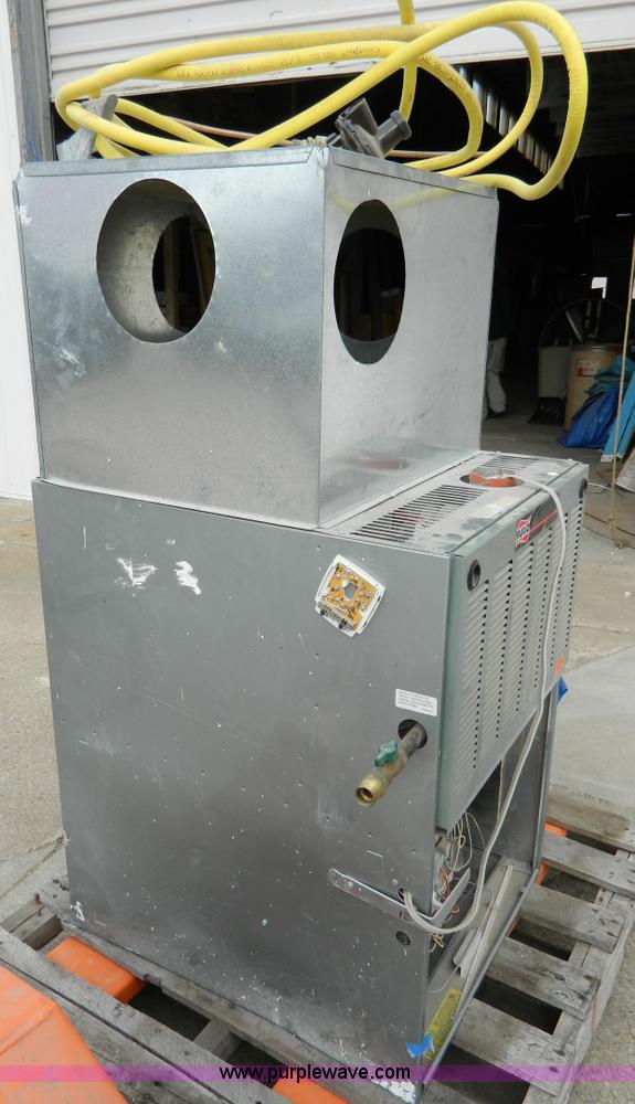 image for item C9483 2004 Ruud 150,000 BTU furnace