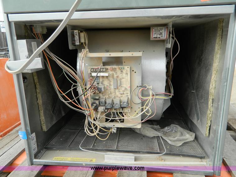 image for item C9483 2004 Ruud 150,000 BTU furnace