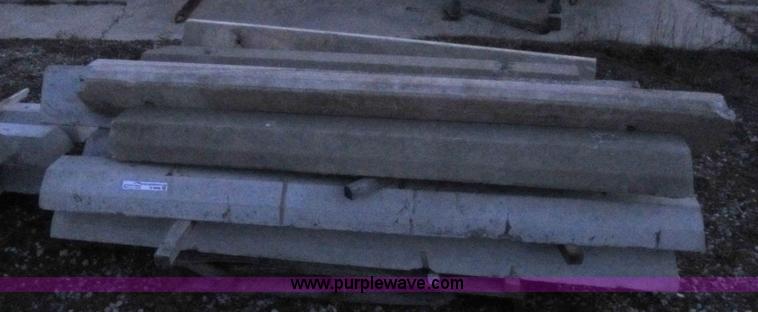 image for item D9288 (21) precast concrete parking stops