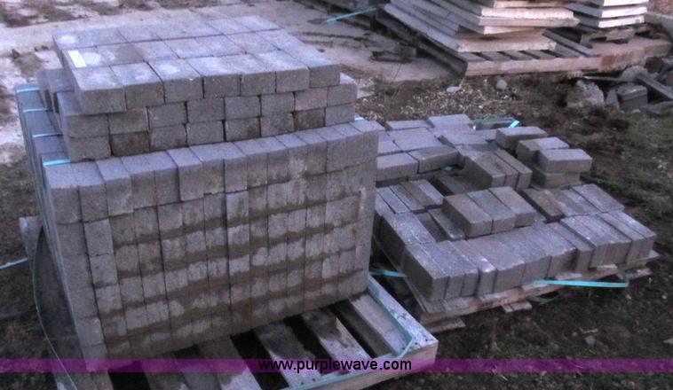 image for item D9294 Approximately 553 precast concrete bricks