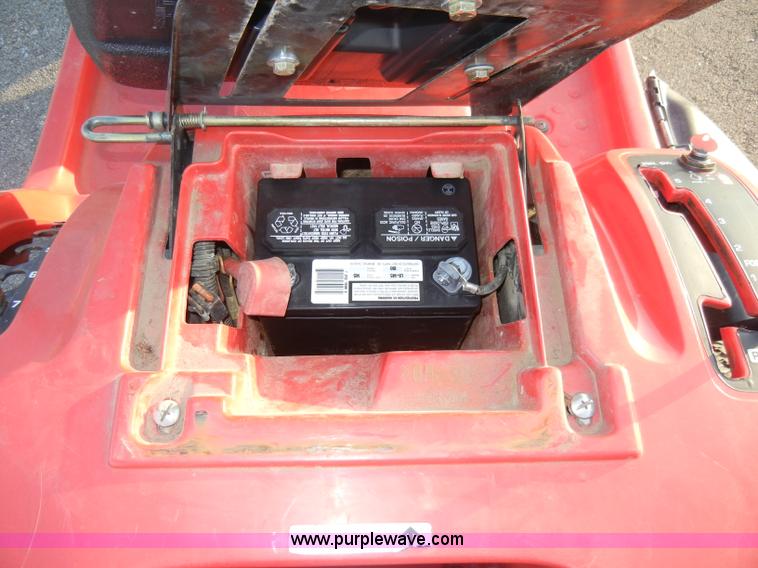 image for item J9332 Honda lawn mower