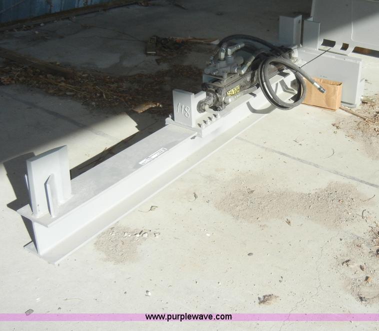 image for item J9349 Wood splitter