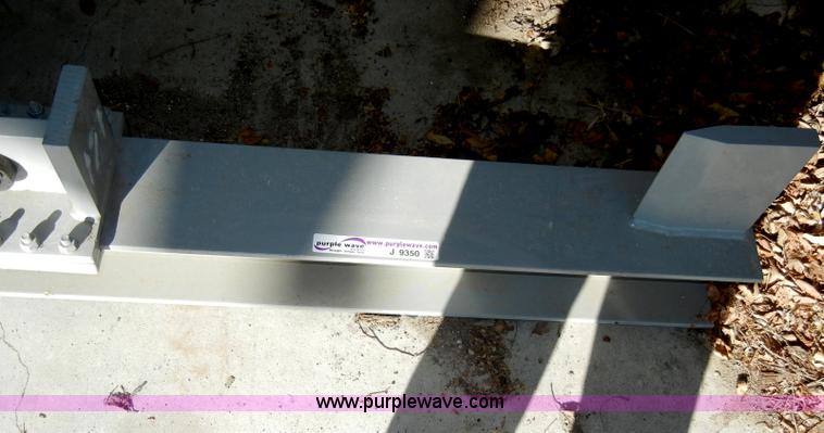 image for item J9350 Roll-over wood splitter