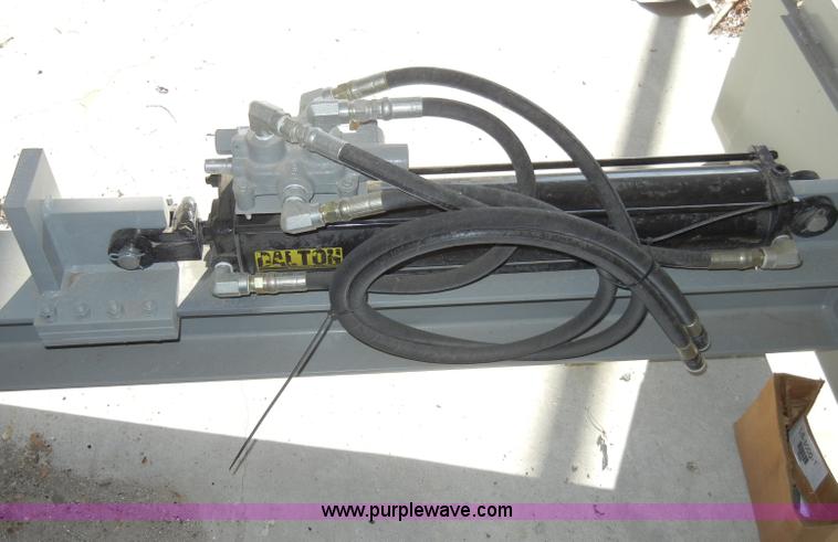 image for item J9350 Roll-over wood splitter